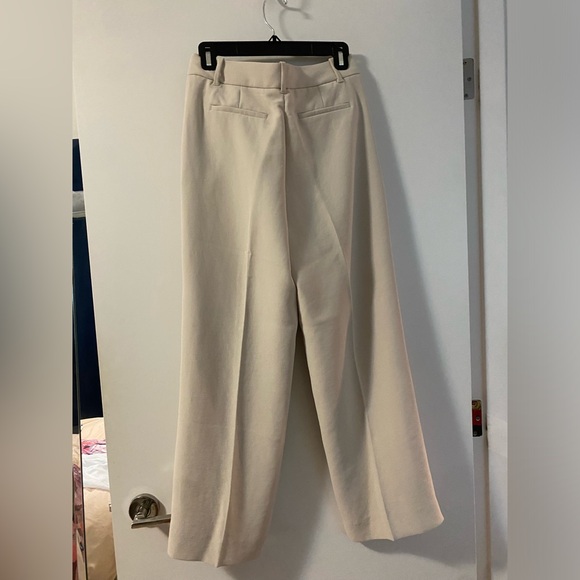 Aritzia Wilfred Effortless Pant - matte pearl, sz 4 - Picture 8 of 9